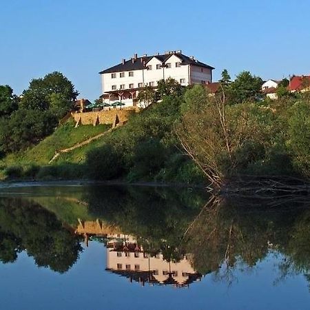Hotel Bursztynowy Jozefow na Wisla Exteriör bild