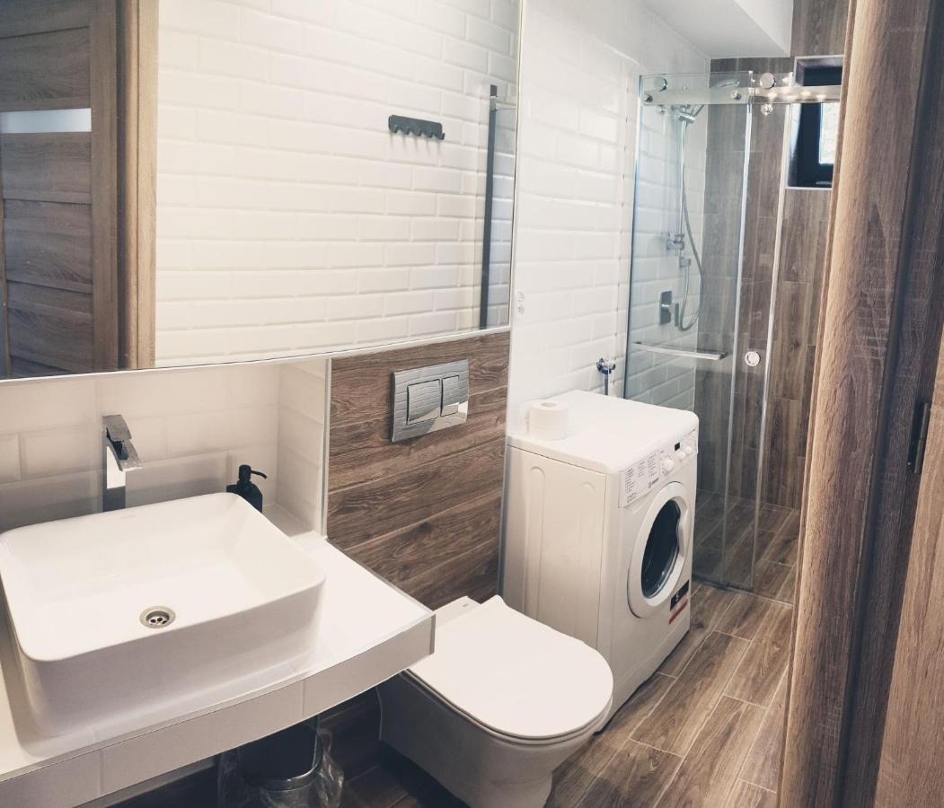 Hotel Bursztynowy Jozefow na Wisla Exteriör bild