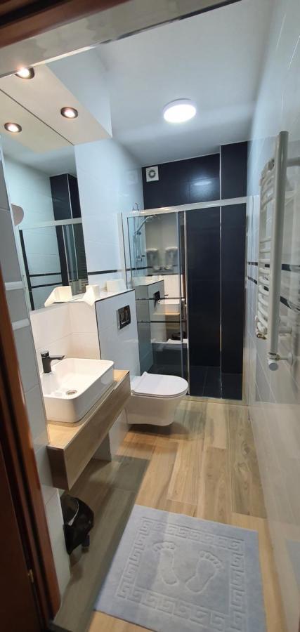 Hotel Bursztynowy Jozefow na Wisla Exteriör bild