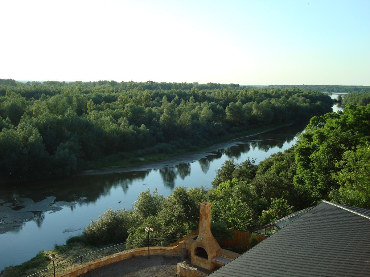 Hotel Bursztynowy Jozefow na Wisla Exteriör bild