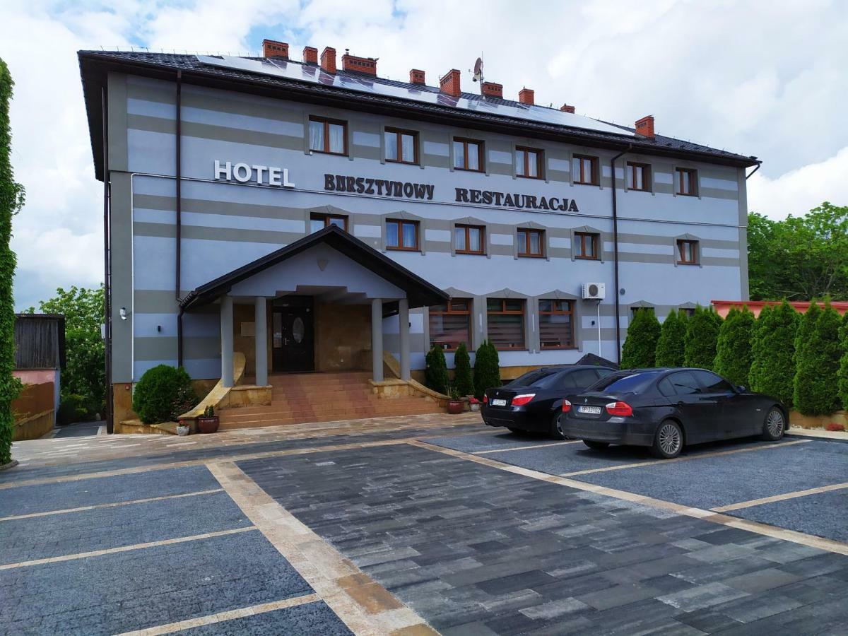 Hotel Bursztynowy Jozefow na Wisla Exteriör bild
